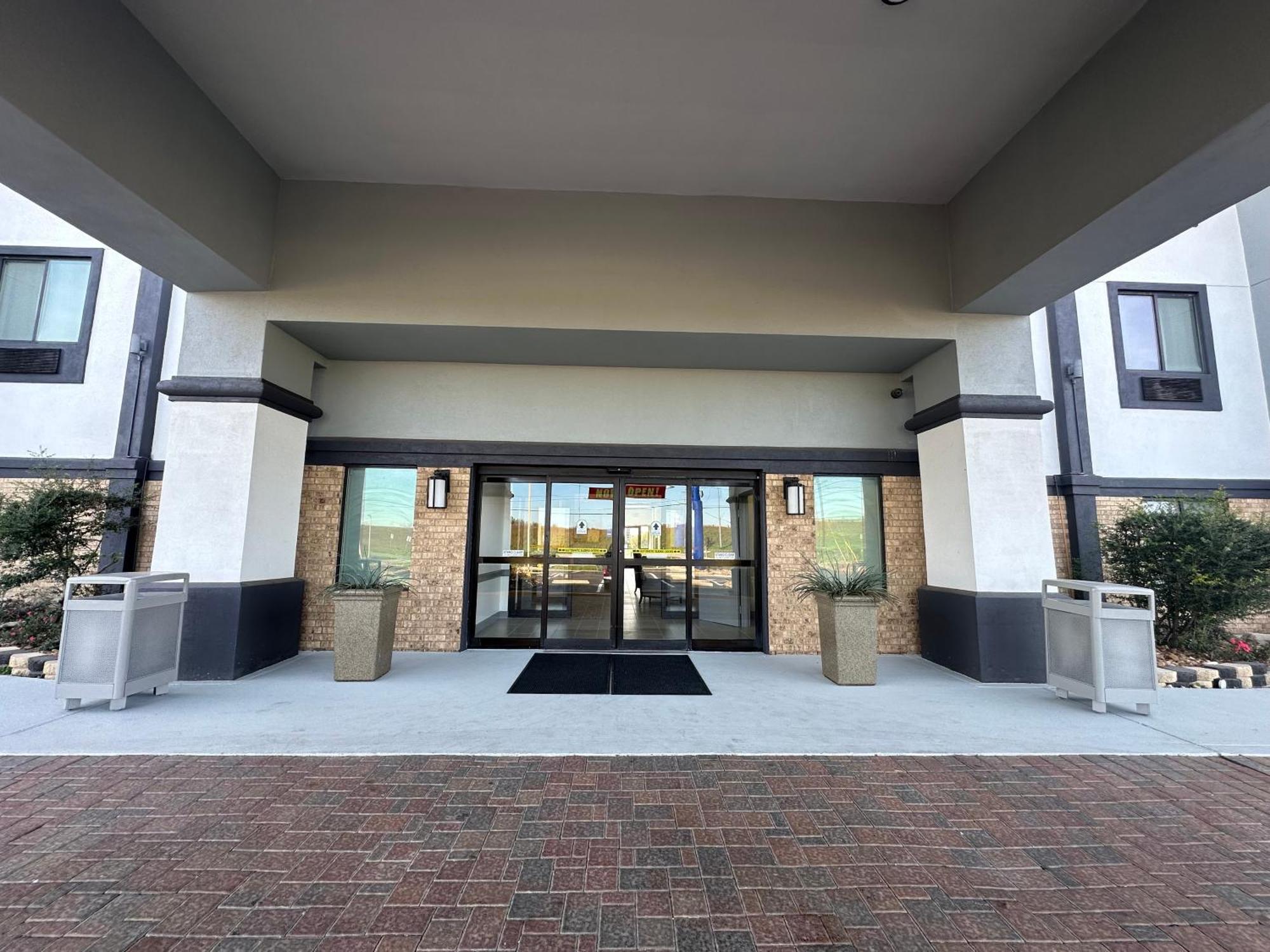 Best Western Plus Schulenburg Inn & Suites Eksteriør billede